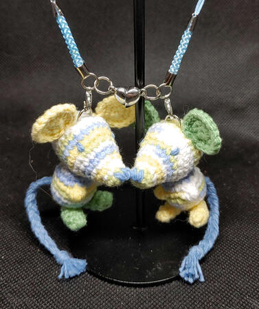 Linking Mice Phone Charms